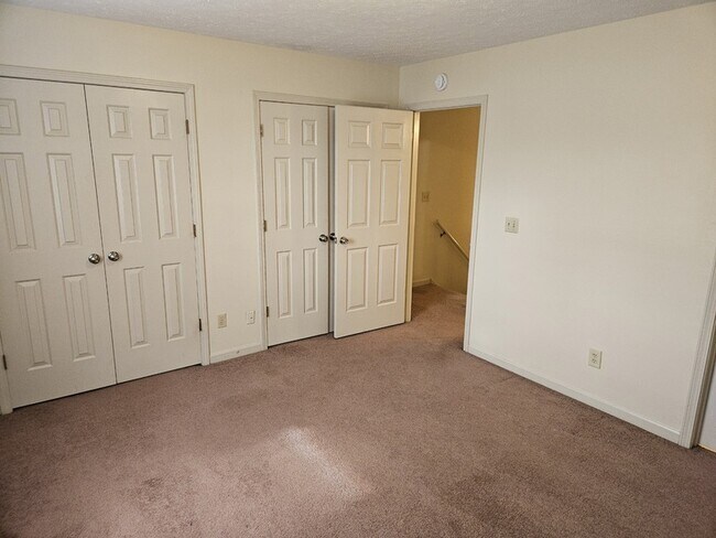 Building Photo - 101 Mead Ave