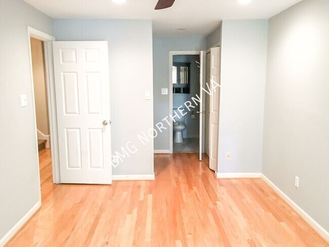 Building Photo - 2107 N Rolfe St