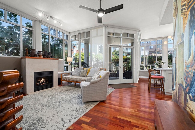 Building Photo - 686 Kettner Blvd