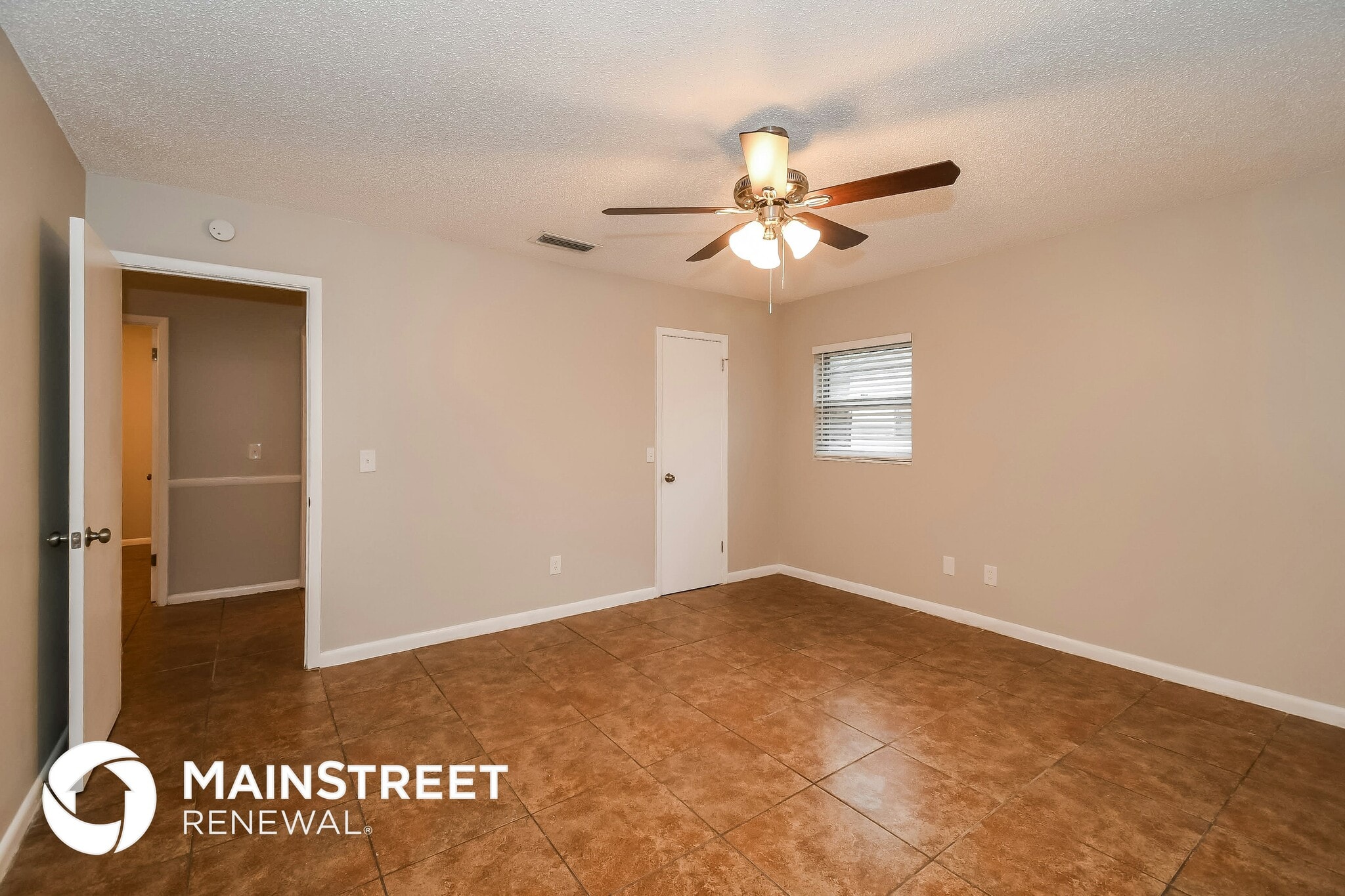 Building Photo - 9998 Bradley Rd