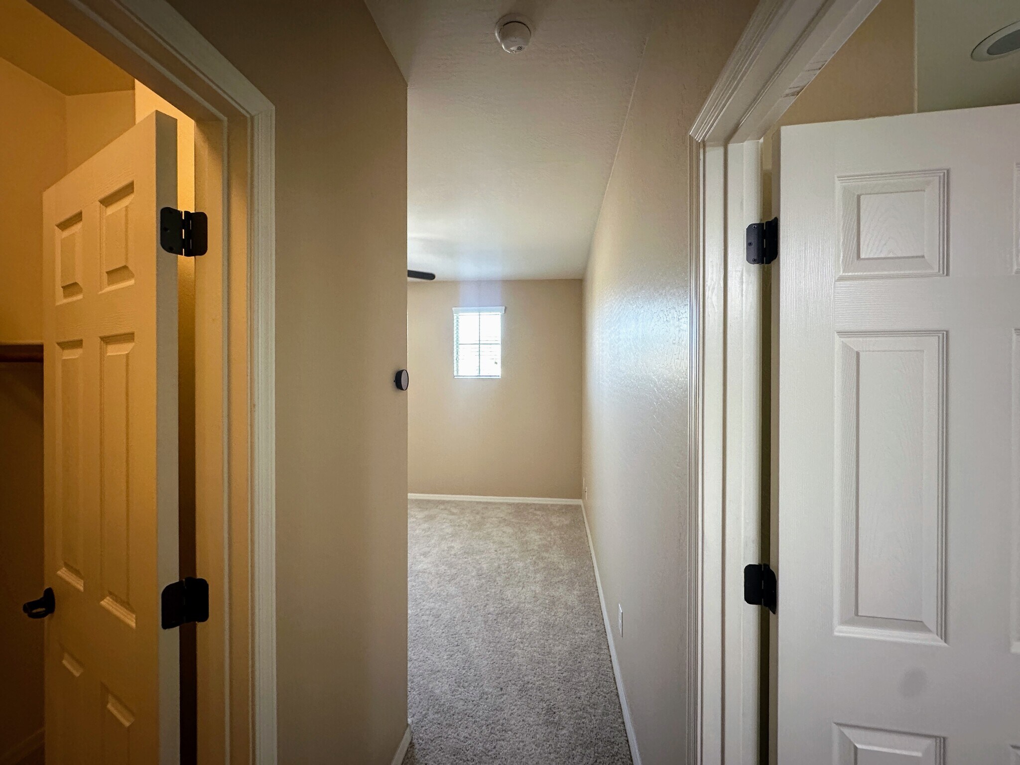 Building Photo - 4717 W Sweet Iron Pass