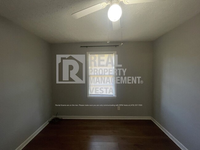 Building Photo - 72 Forest Hill Cir