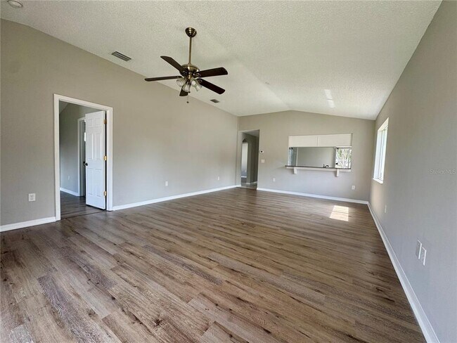 Building Photo - 4301 Country Hills Blvd
