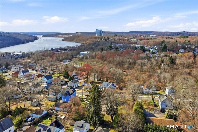 Building Photo - 45 Dunham St