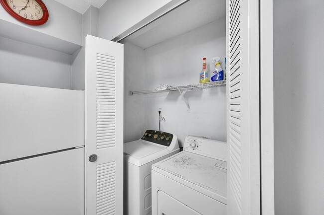 Building Photo - 815 Boynton Beach Blvd