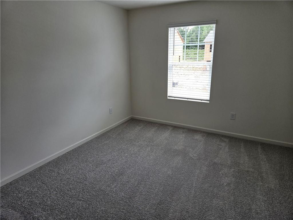 Building Photo - 326 Silverton Dr