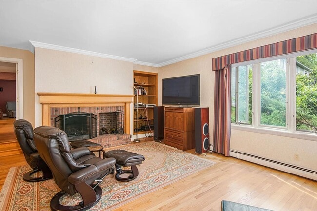 Building Photo - 5BD/3BA Beautiful House in South Burlington