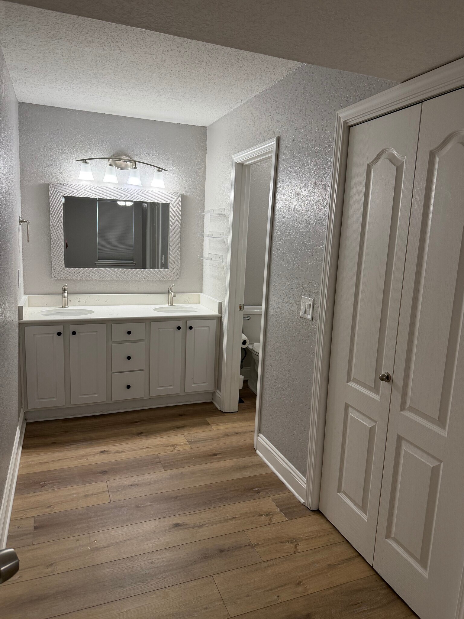 Building Photo - 2201 Scenic Hwy