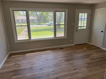 Primary Photo - 2010 Vermont St