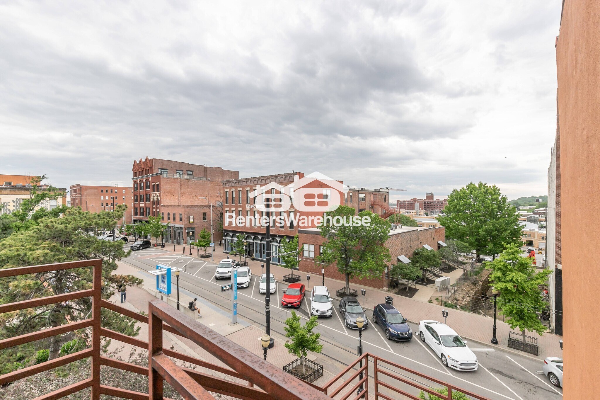 Building Photo - 412 Delaware St