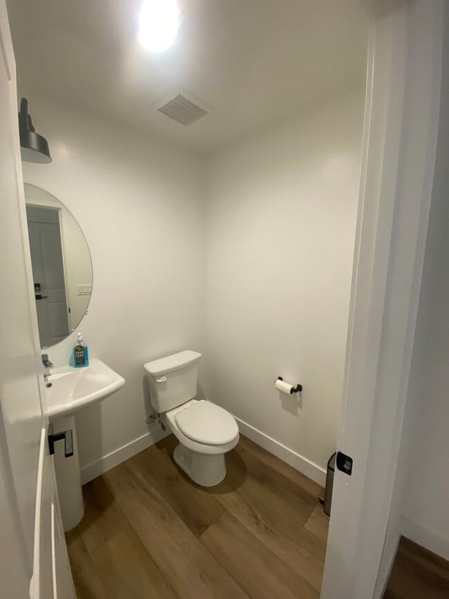 Building Photo - Stunning, brand new 3BD/2.5BA home in Righetti Ranch