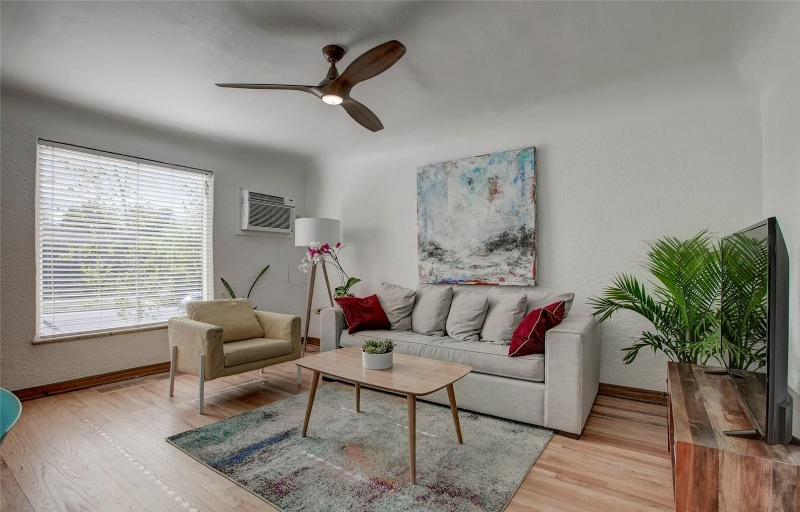 Building Photo - 2440 N Gaylord St