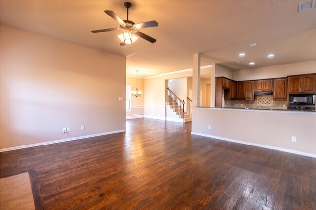 Building Photo - 2505 Vista Oaks Dr