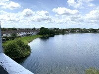 Building Photo - 9375 Fontainebleau Blvd