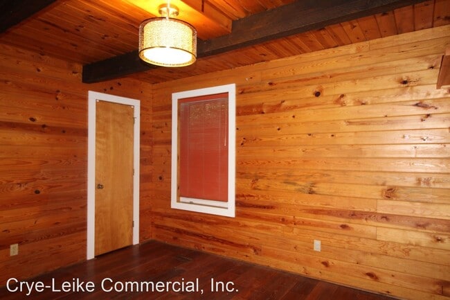 Building Photo - 4 br, 3 bath House - 10810 Carmichael Road