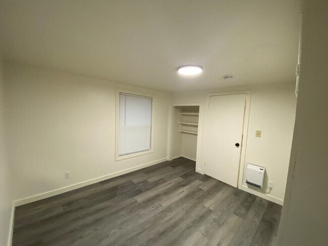 Building Photo - 5236 Buckhorn Rd