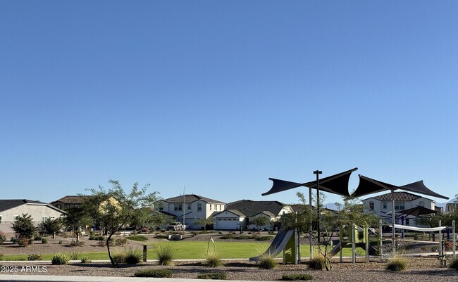 Building Photo - 10270 W Indianola Ave