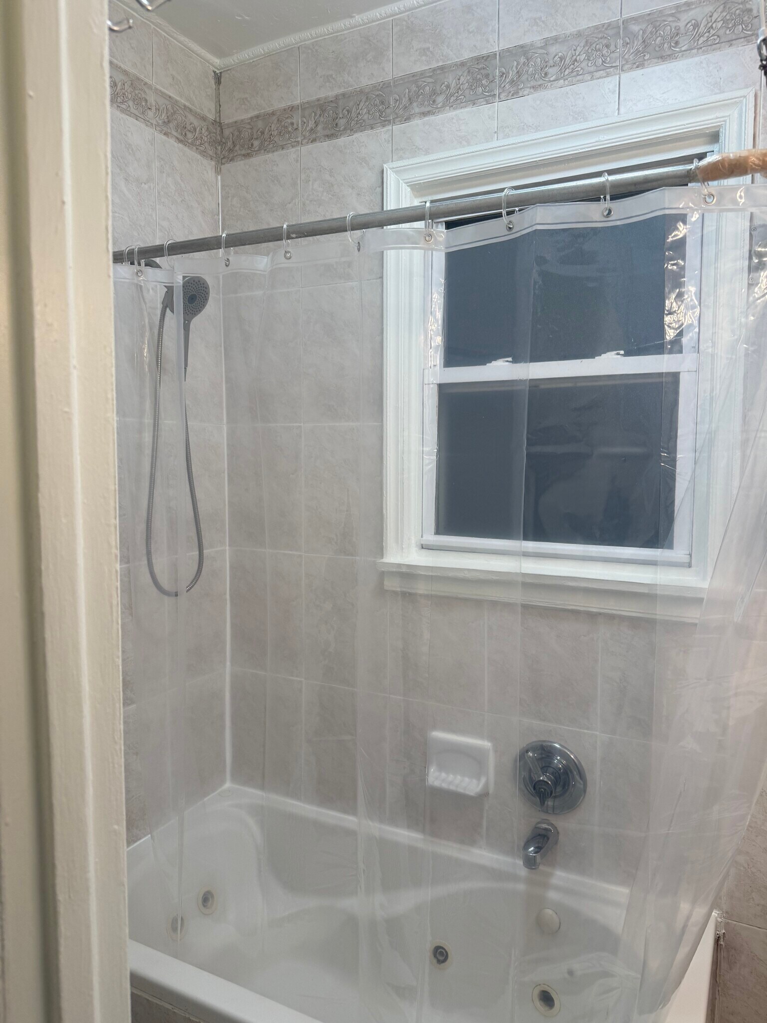 Building Photo - 22 Sherwood Ave