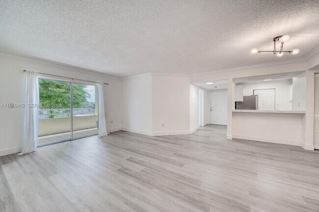 Building Photo - 10795 SW 108th Ave