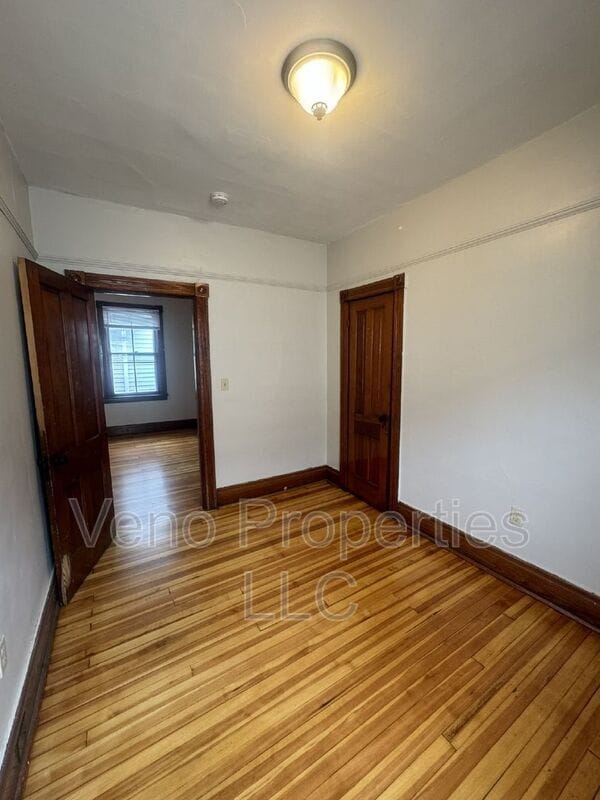 Building Photo - 149 Saratoga Ave