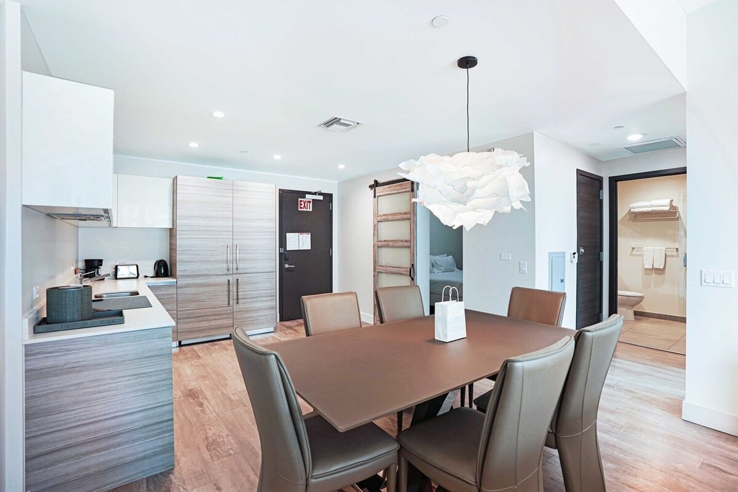Building Photo - 777 N Ocean Dr