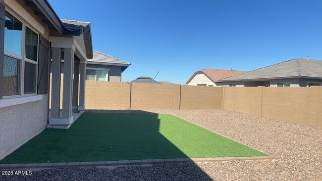 Building Photo - 21834 E Stirrup Ct