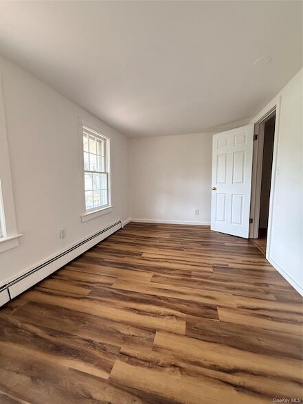 Building Photo - 19 Quartz Ln