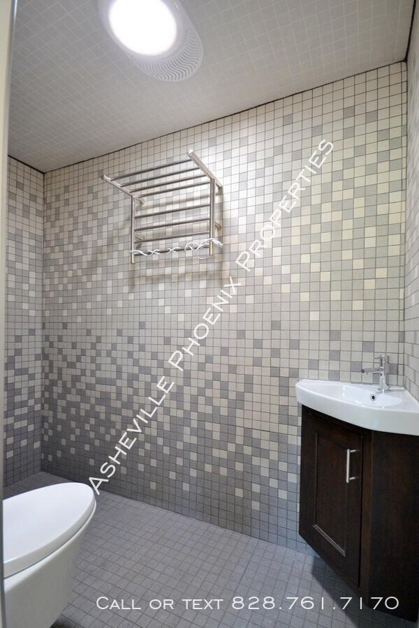 Building Photo - 35 Wamboldt Avenue Apt 201