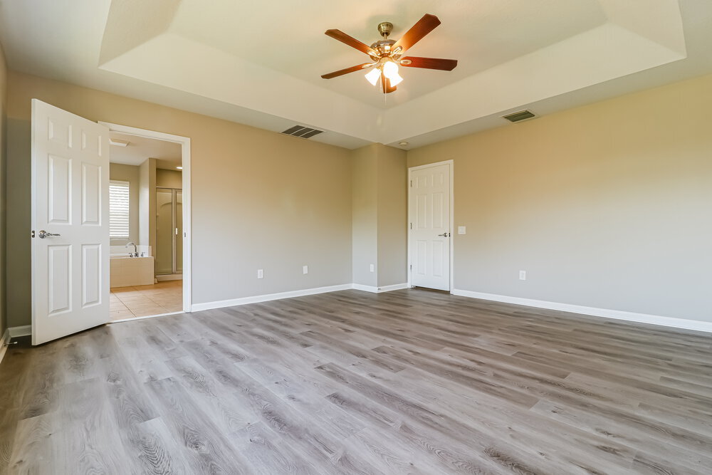 Building Photo - 13945 Crater Cir