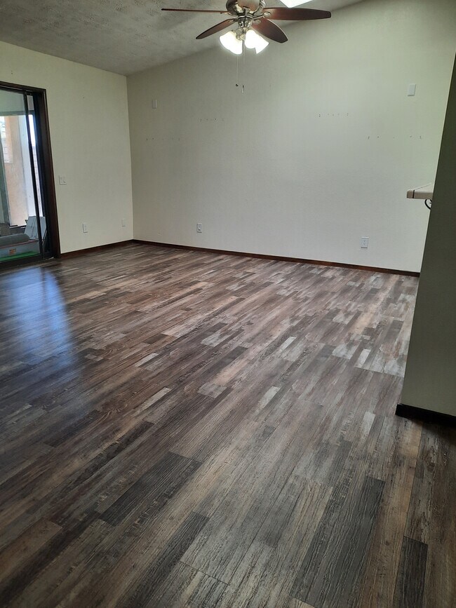 Building Photo - 13615 Driftwood Dr