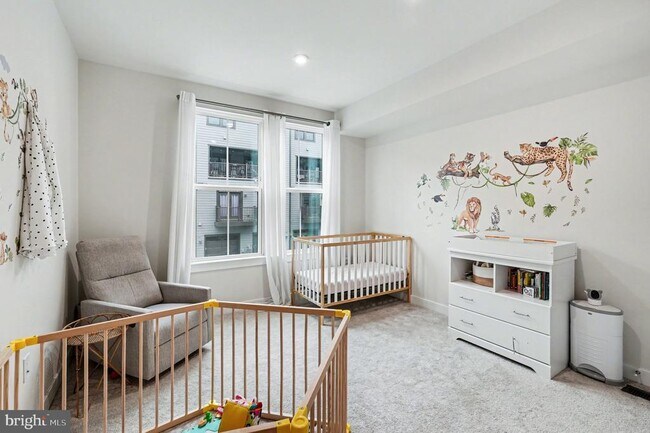 Building Photo - 17414 Southern Shrs Dr