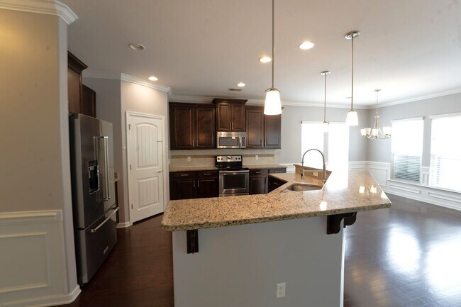 Building Photo - Coming Available!