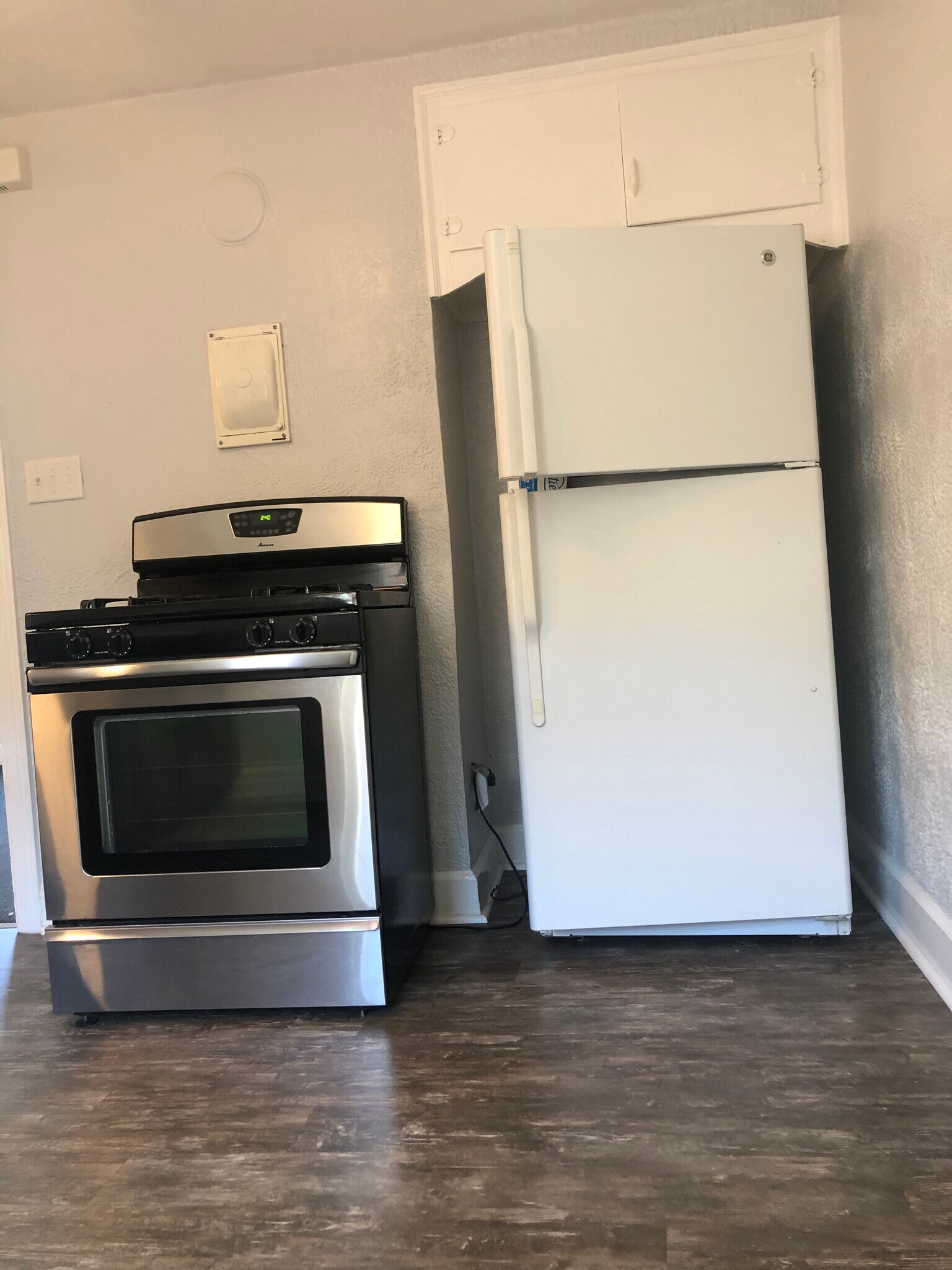 Building Photo - 669 Englewood Avenue