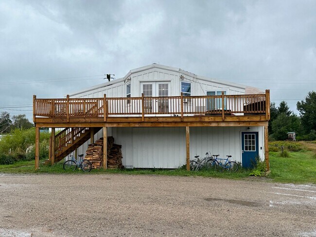 Building Photo - Blu Dot Farm 3