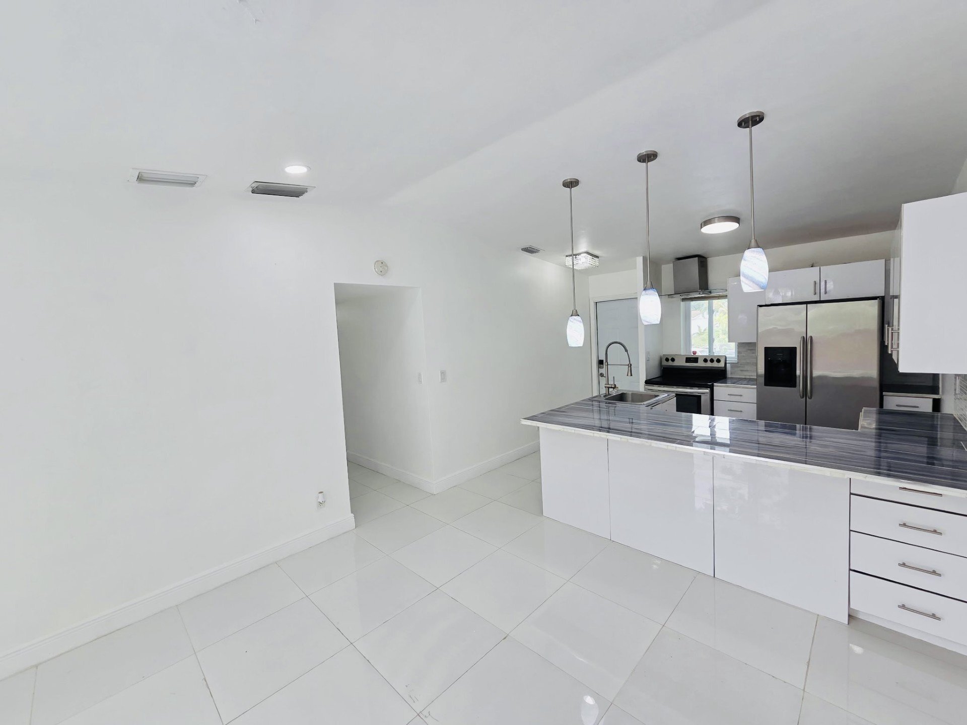 Building Photo - 20845 Grouper Dr