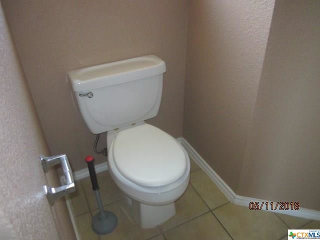 Building Photo - 2303 Jake Dr