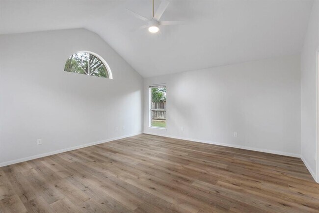 Building Photo - 1815 Moston Dr
