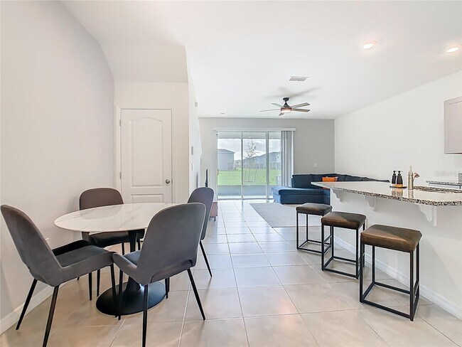 Building Photo - 1307 Mako Wy