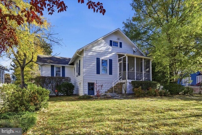 Building Photo - 1208 S Oakcrest Rd