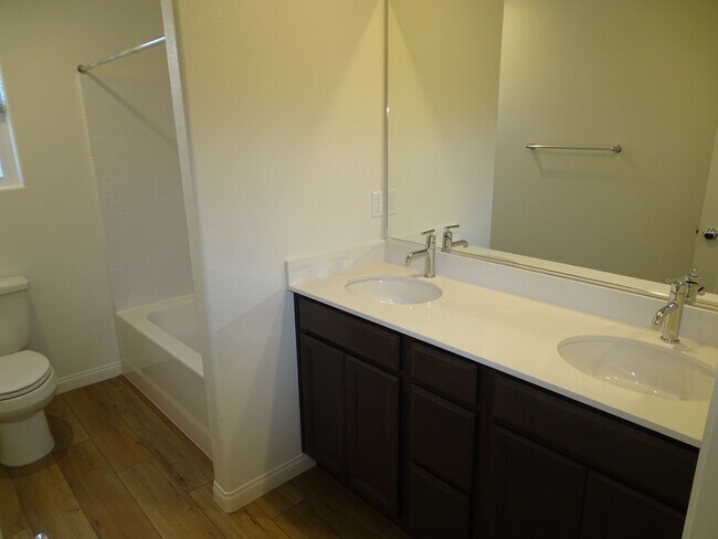 Building Photo - 2929 Gallarate Dr