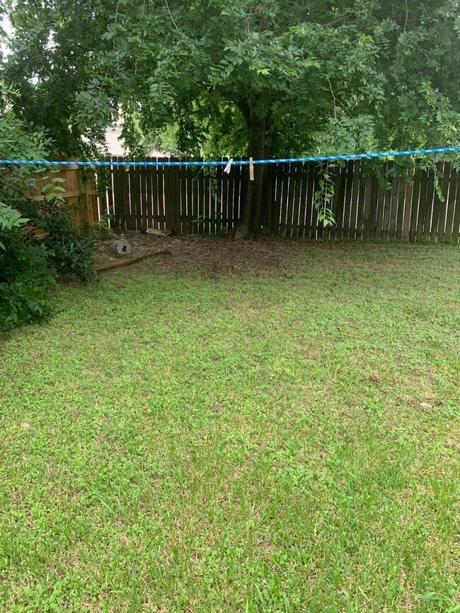 Building Photo - 2311 Chelsea Knoll Ln