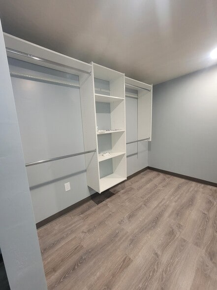 Building Photo - 168 E 70 S