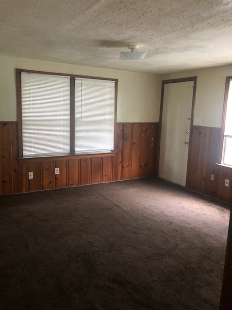 Building Photo - 713 W 75th St