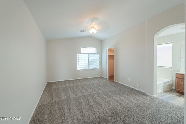 Building Photo - 40402 W Hayden Dr