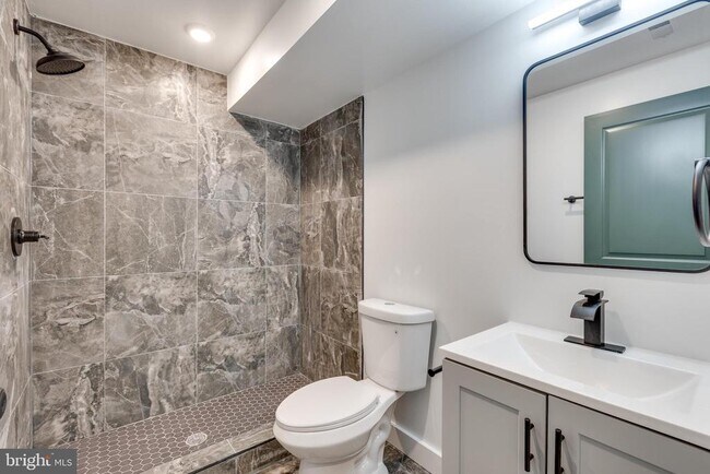 Building Photo - 2360 N 6th St