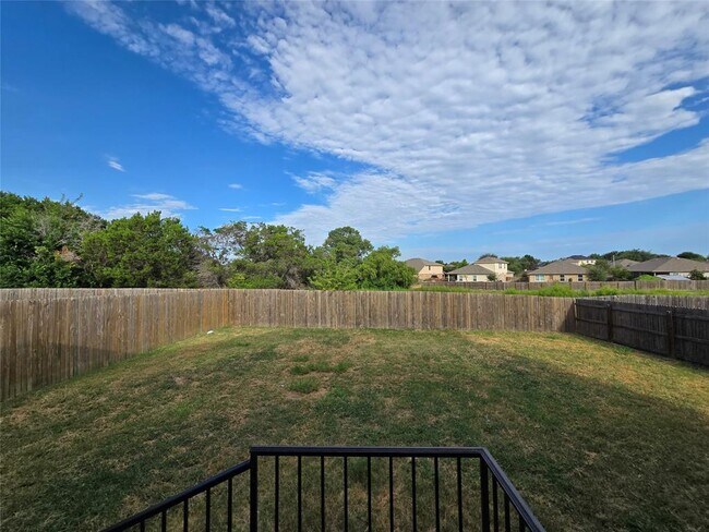 Building Photo - 11112 Dawes Pl