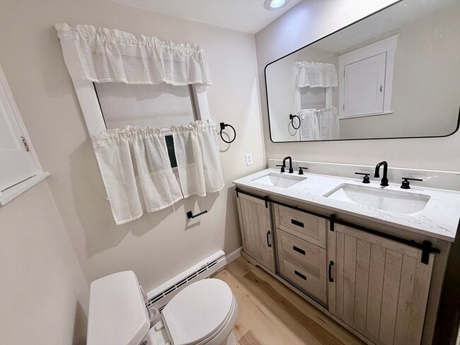 Building Photo - 28 Edgeworth St