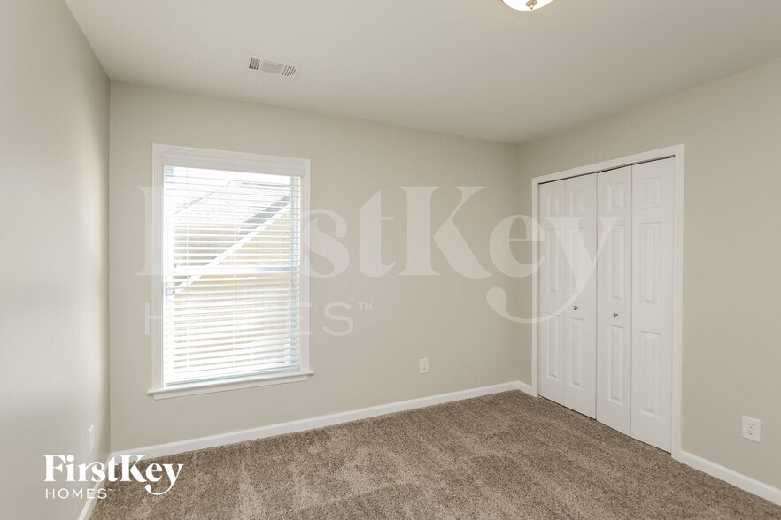 Building Photo - 5520 Stevehaven Ln