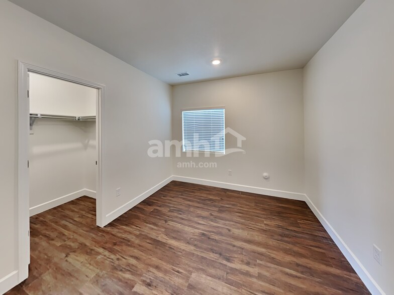 Building Photo - 8225 Joyce St