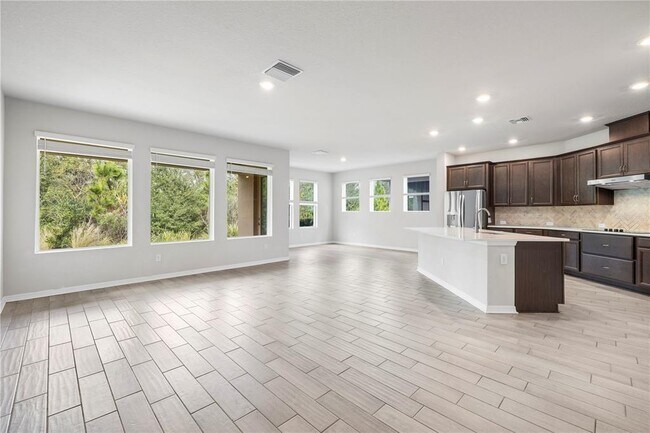 Building Photo - 28575 Cozy Creek Dr